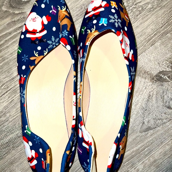 Women's Christmas Print Flat Shoes, Casual Point Toe Slip On Size 8 - Picture 2 of 5